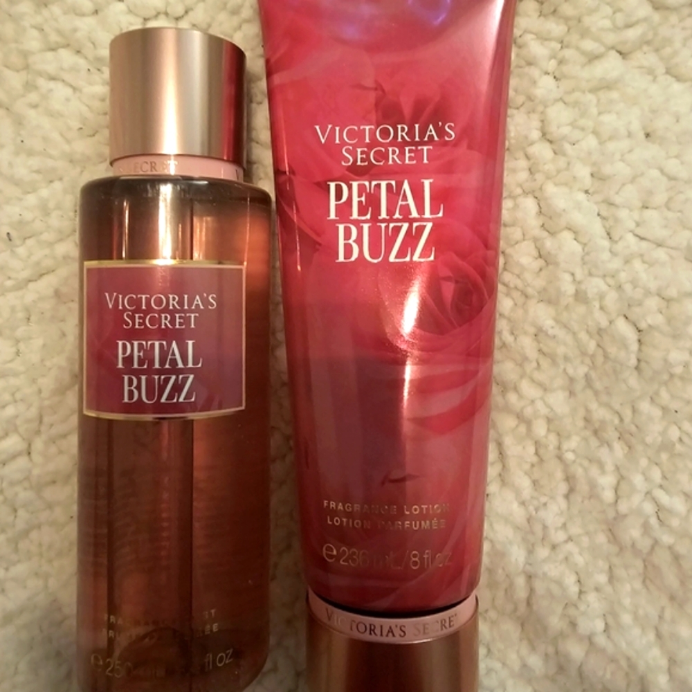 Victoria's Secret Petal Buzz lotion and mist set.